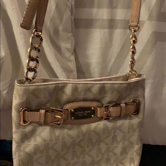 Michael Kors crossbody - Picture 2 of 3